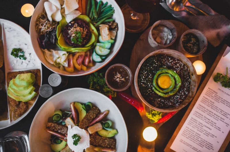 Abnehmen ohne Hunger: 7 bewährte Strategien, die wirklich sättigen